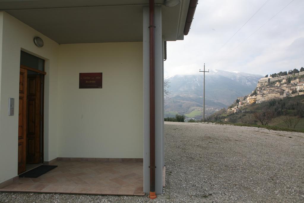 B&B La Collina Degli Ulivi Civitella Del Tronto Buitenkant foto