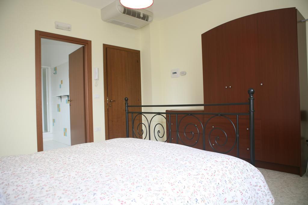 B&B La Collina Degli Ulivi Civitella Del Tronto Buitenkant foto