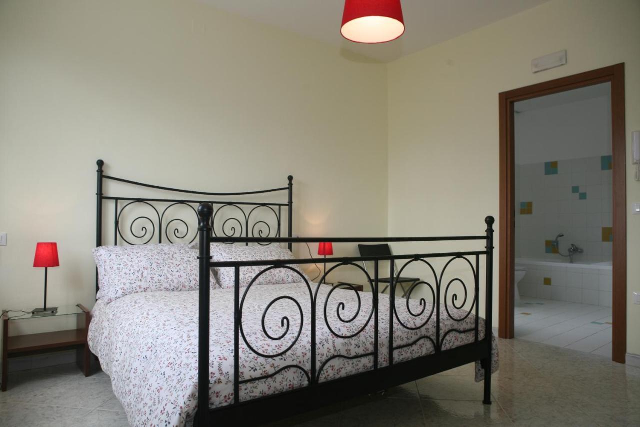 B&B La Collina Degli Ulivi Civitella Del Tronto Kamer foto