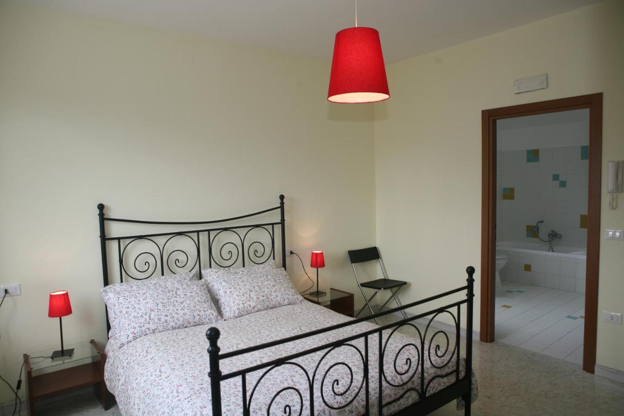 B&B La Collina Degli Ulivi Civitella Del Tronto Buitenkant foto